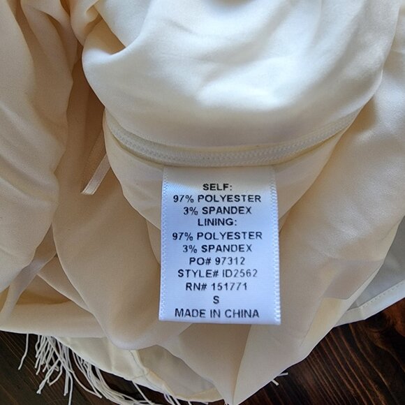 LE LIS Fine in Fringe Dress - Size: Small - Picture 11 of 12